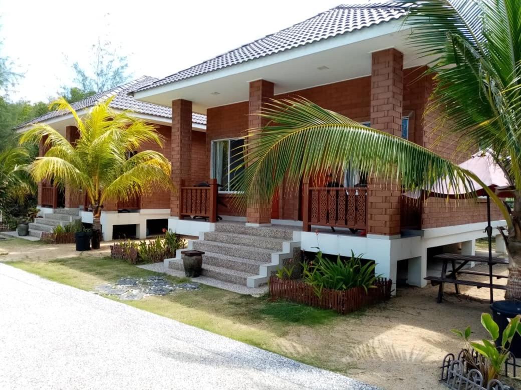 ホテル Casa Tanjung Jara ドゥングン エクステリア 写真