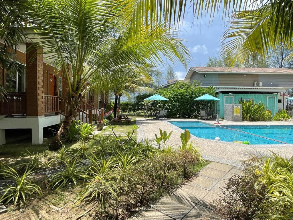 ホテル Casa Tanjung Jara ドゥングン エクステリア 写真