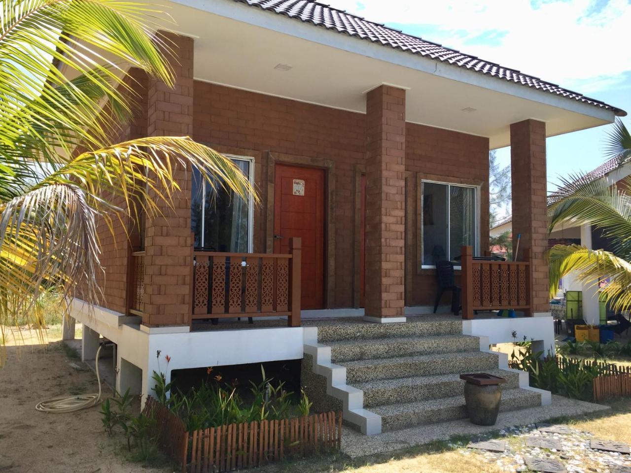 ホテル Casa Tanjung Jara ドゥングン エクステリア 写真
